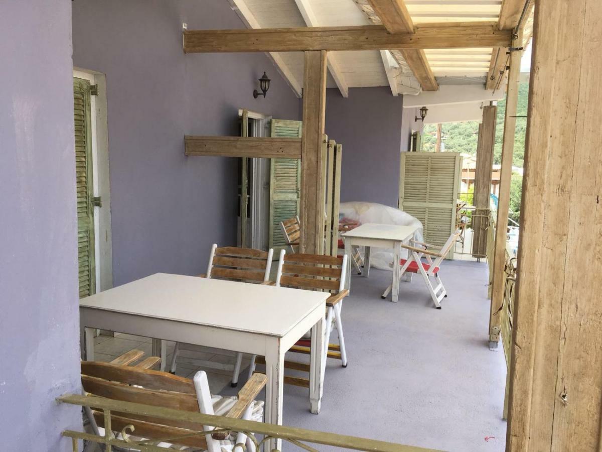 Trocolo Apartments Sývota Eksteriør bilde